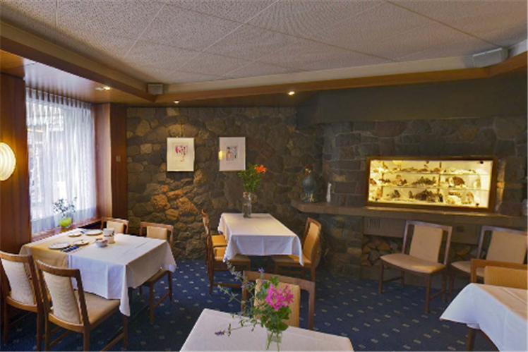 Hotel Sternen Sisikon ภายนอก รูปภาพ